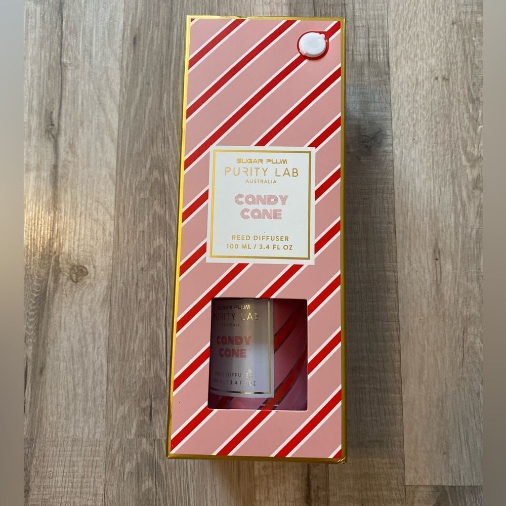 Sugar Plum - Purity Lab (Candy Cane) Glass Reed Diffuser - Picture 5 of 5